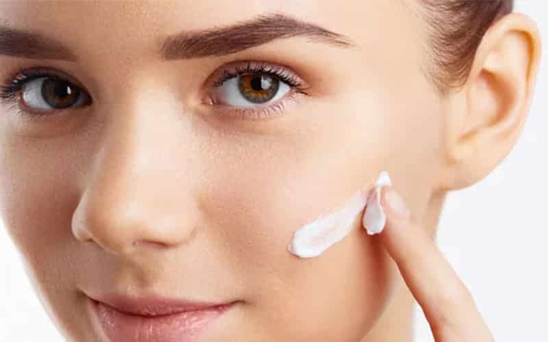 5 دلیل برای مرطوب کردن پوست