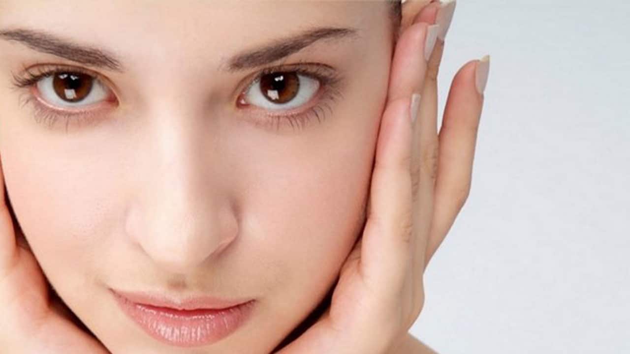 12 روش طبیعی برای حفظ پوست جوان و درخشان